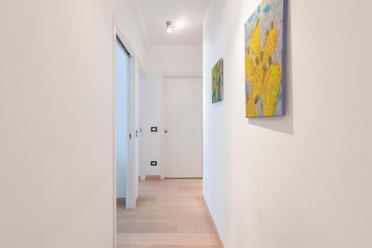 Luxury Apartment Near Bocconi Zamenhof 7 Milaan Buitenkant foto